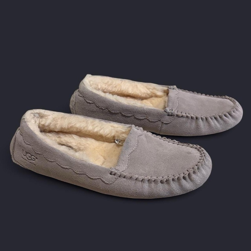 UGG Australia Loafers Scalloped Moc in stone grey taupe